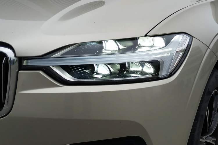 Used Volvo XC60 2021 T5 4x4 Smart Luxury Edition Left Front Headlight