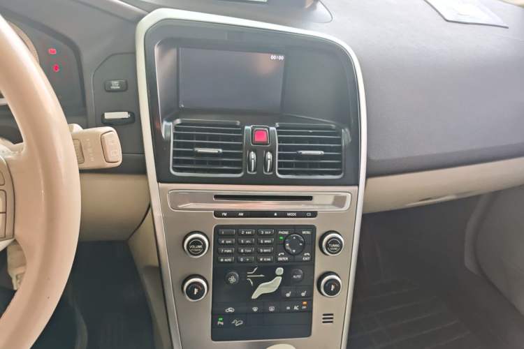 Used Volvo XC60 2009 T6 AWD Zhiya Edition Audio And AC Panel
