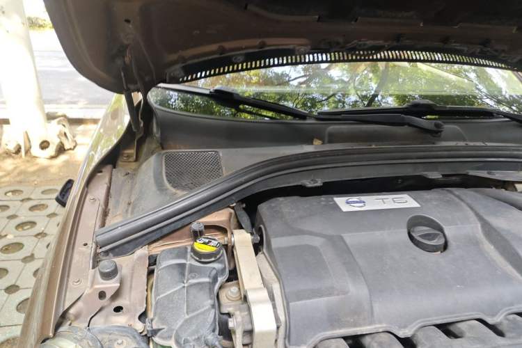 Used Volvo XC60 2009 T6 AWD Zhiya Edition Engine Bay Right