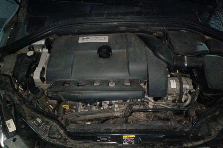 Used Volvo XC60 2009 T6 AWD Prestige Edition Engine Bay