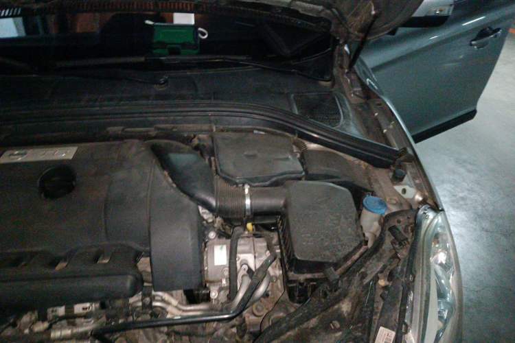 Used Volvo XC60 2009 T6 AWD Prestige Edition Engine Bay Left