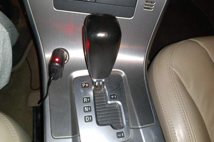 Used Volvo XC60 2009 T6 AWD Prestige Edition Gear Lever