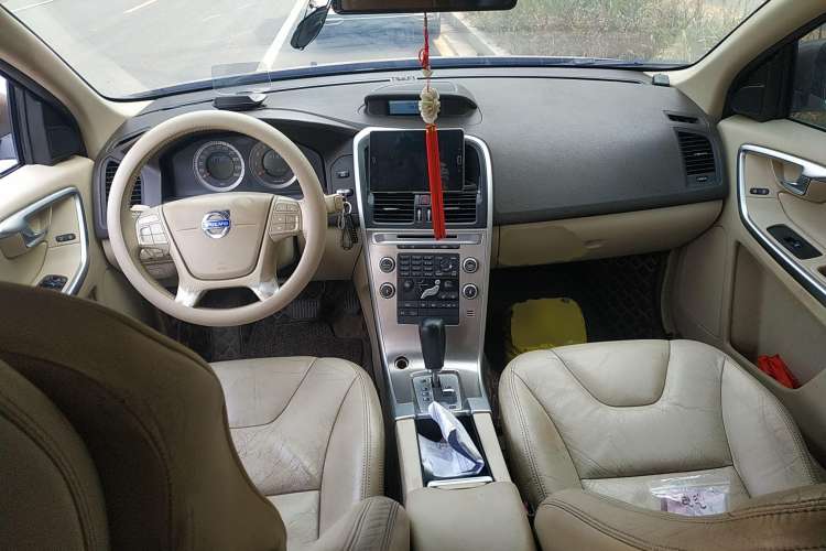 Used Volvo XC60 2010 T6 AWD Zhiya Edition Center Console
