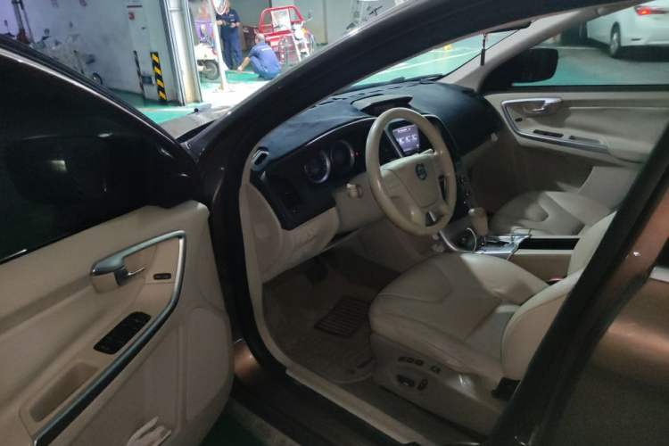 Used Volvo XC60 2010 T6 AWD Zhiya Edition Driver Seat