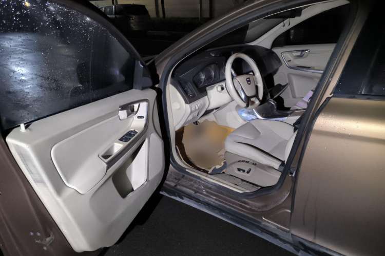 Used Volvo XC60 2010 T6 AWD Comfort Edition Driver Seat