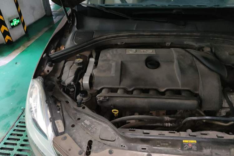Used Volvo XC60 2010 T6 AWD Zhiya Edition Engine Bay Right