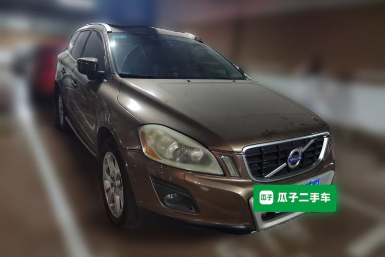 Used Volvo XC60 2010 T6 AWD Zhiya Edition Front Right 45 Deg