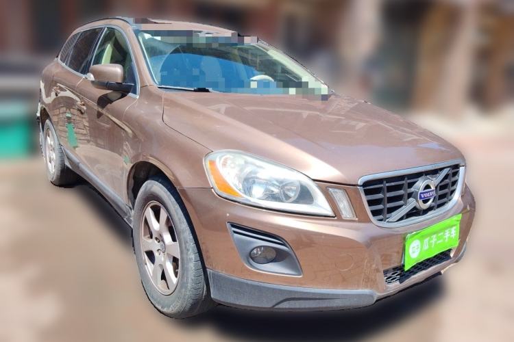 Used Volvo XC60 2010 T6 AWD Zhiya Edition Front Right 45 Deg
