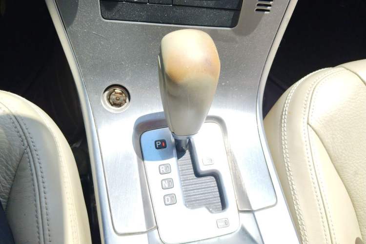 Used Volvo XC60 2010 T6 AWD Zhiya Edition Gear Lever