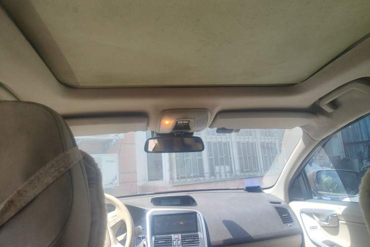 Used Volvo XC60 2010 T6 AWD Comfort Edition Headliner