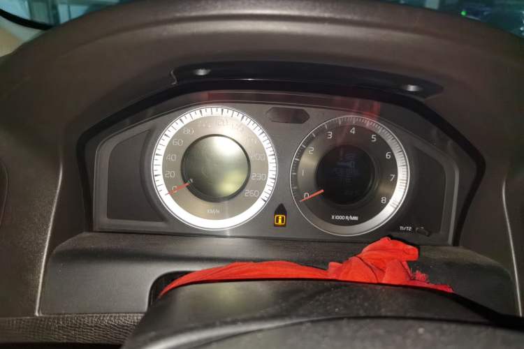 Used Volvo XC60 2010 T6 AWD Zhiya Edition Instrument Cluster