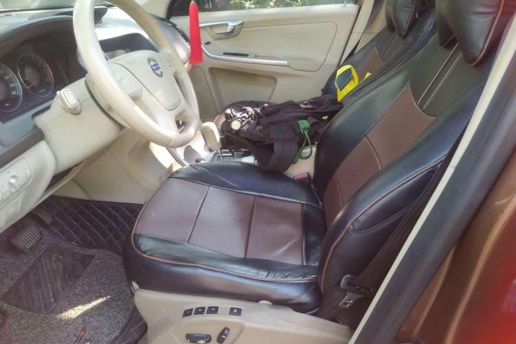 Used Volvo XC60 2010 T6 AWD Comfort Edition Left Front Seat