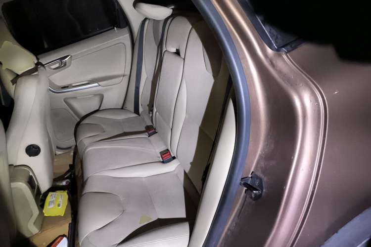 Used Volvo XC60 2010 T6 AWD Comfort Edition Left Rear Seat
