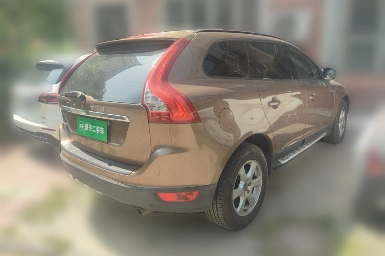 Used Volvo XC60 2010 T6 AWD Comfort Edition Rear Right 45 Deg