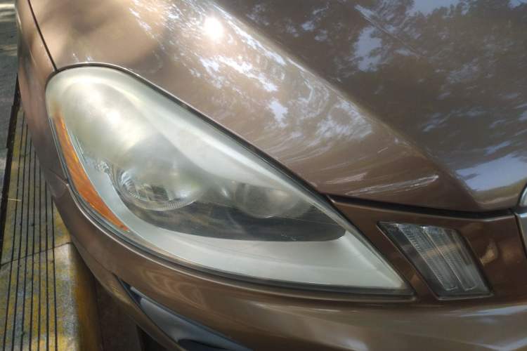 Used Volvo XC60 2010 T6 AWD Comfort Edition Right Front Headlight