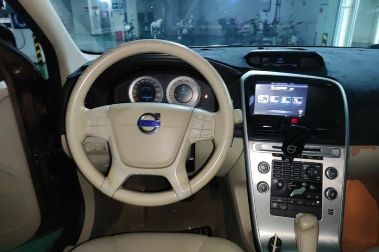 Used Volvo XC60 2010 T6 AWD Zhiya Edition Steering Wheel