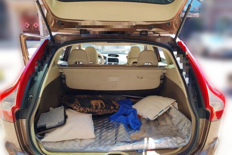 Used Volvo XC60 2010 T6 AWD Zhiya Edition Trunk