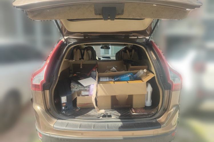 Used Volvo XC60 2010 T6 AWD Comfort Edition Trunk