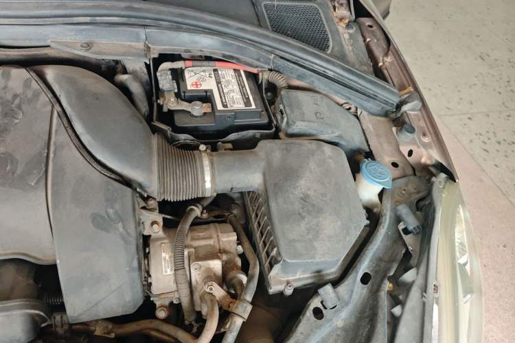 Used Volvo XC60 2010 T6 AWD Zhiya Edition Engine Bay Left