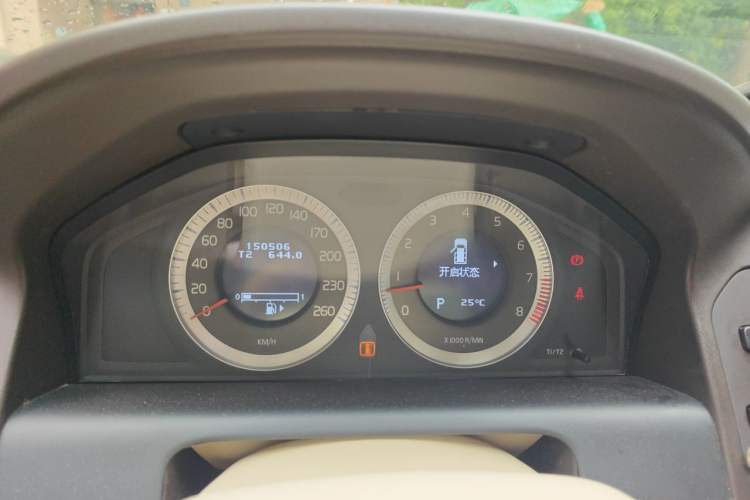 Used Volvo XC60 2010 T6 AWD Zhiya Edition Instrument Cluster