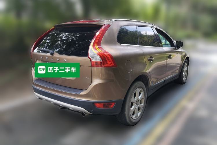 Used Volvo XC60 2010 T6 AWD Prestige Edition Rear Right 45 Deg