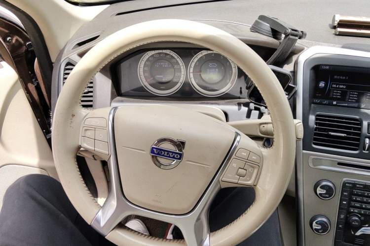 Used Volvo XC60 2010 T6 AWD Zhiya Edition Steering Wheel