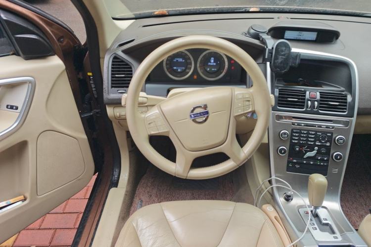 Used Volvo XC60 2010 T6 AWD Zhiya Edition Steering Wheel