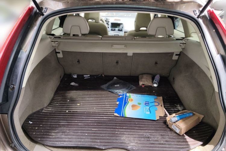 Used Volvo XC60 2010 T6 AWD Zhiya Edition Trunk
