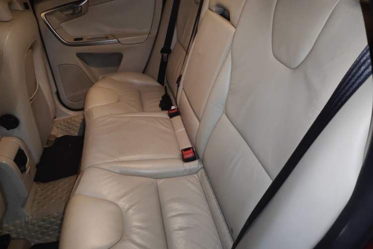 Used Volvo XC60 2010 T6 AWD Zhiya Edition Left Rear Seat