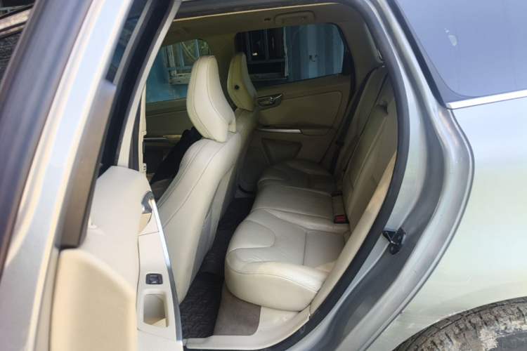 Used Volvo XC60 2010 T6 AWD Zhiya Edition Left Rear Seat