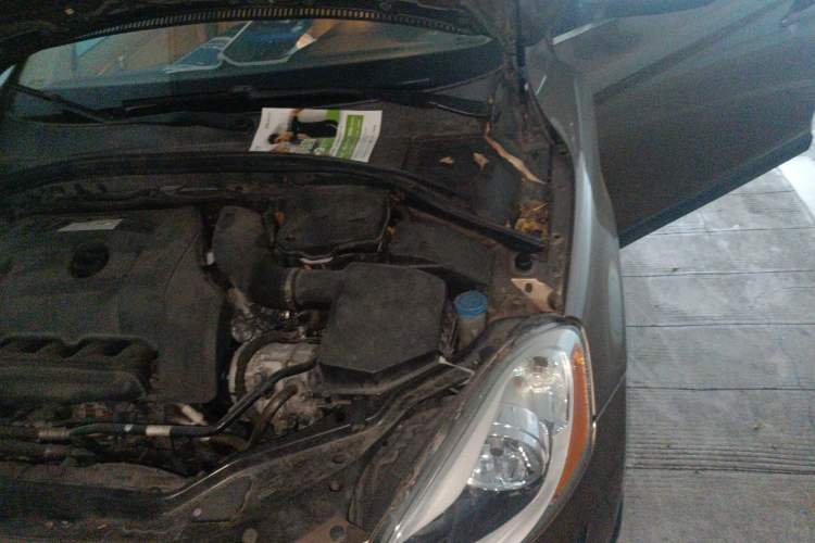 Used Volvo XC60 2010 T6 AWD Zhiya Edition Engine Bay Left