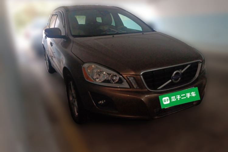 Used Volvo XC60 2010 T6 AWD Zhiya Edition Front Right 45 Deg