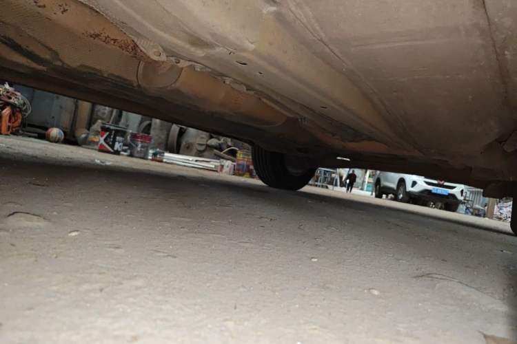 Used Volvo XC60 2011 2.0T Zhiya Edition Chassis Front Left