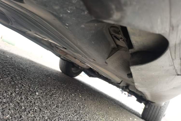 Used Volvo XC60 2011 2.0T Zhiya Edition Chassis Rear Right