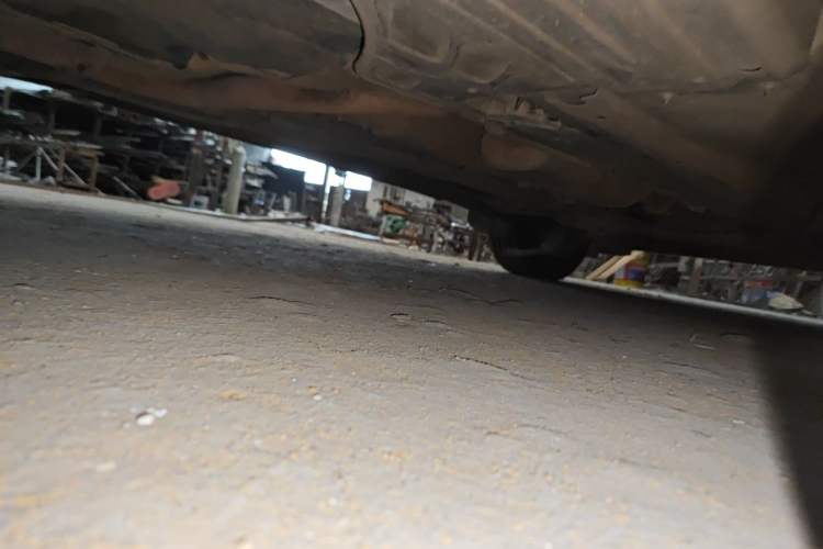 Used Volvo XC60 2011 2.0T Zhiya Edition Chassis Rear Right