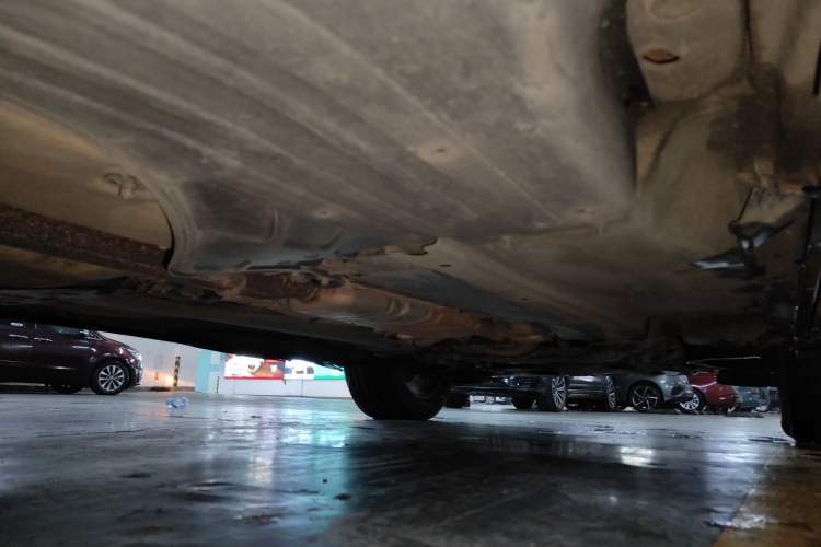 Used Volvo XC60 2011 T6 R-Design Personalized Sport Edition Chassis Rear Right