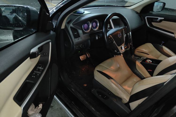 Used Volvo XC60 2011 T6 R-Design Personalized Sport Edition Driver Seat