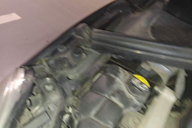 Used Volvo XC60 2011 T6 AWD Zhiya Edition Engine Bay Left