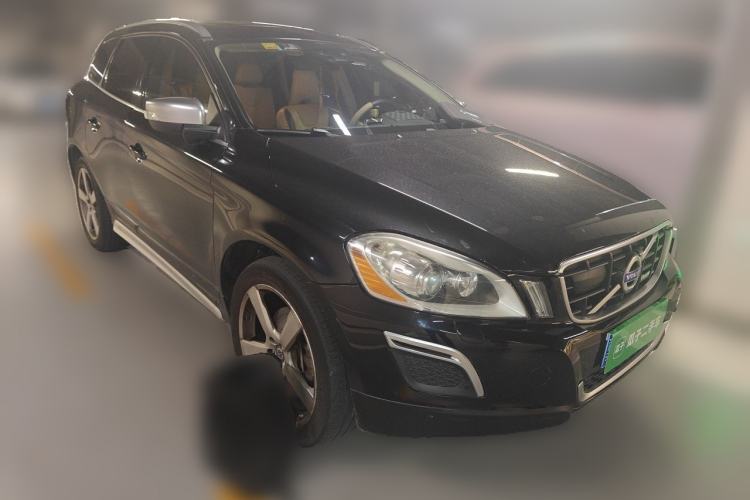 Used Volvo XC60 2011 T6 AWD Zhiya Edition Front Right 45 Deg