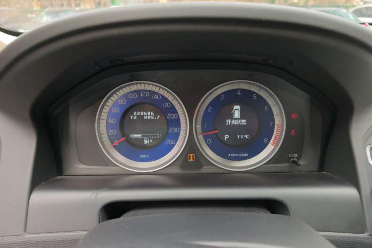 Used Volvo XC60 2011 T6 AWD Zhiya Edition Instrument Cluster