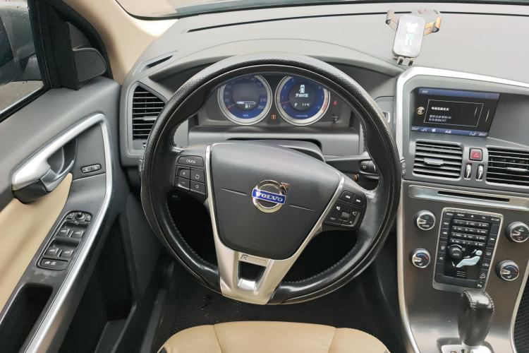 Used Volvo XC60 2011 T6 AWD Zhiya Edition Steering Wheel