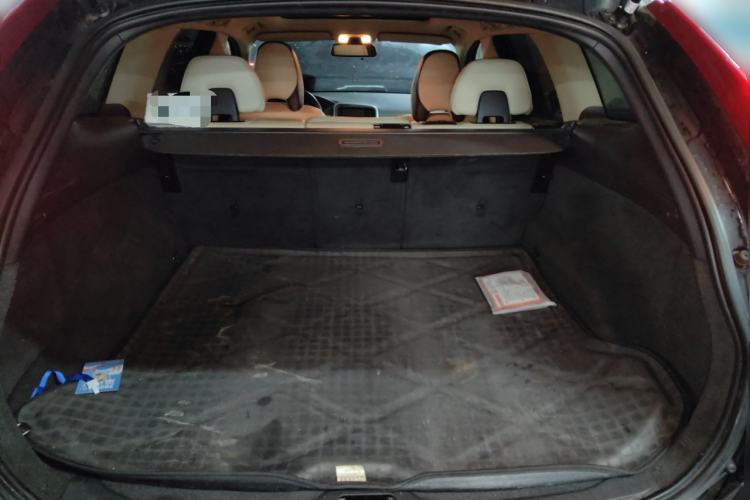 Used Volvo XC60 2011 T6 R-Design Personalized Sport Edition Trunk