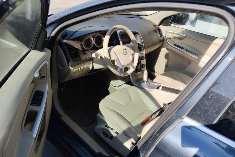 Used Volvo XC60 2011 2.0T Zhiya Edition Driver Seat