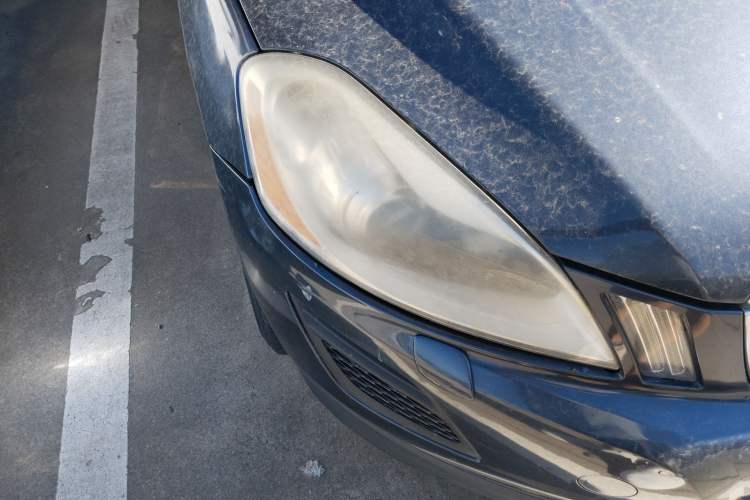 Used Volvo XC60 2011 2.0T Zhiya Edition Right Front Headlight