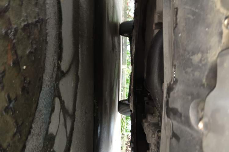 Used Volvo XC60 2011 2.0T ZhiZun Edition Chassis Front