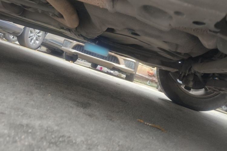 Used Volvo XC60 2011 2.0T Zhiya Edition Chassis Rear Left