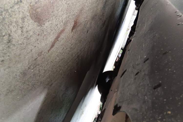 Used Volvo XC60 2011 2.0T ZhiZun Edition Chassis Rear Left