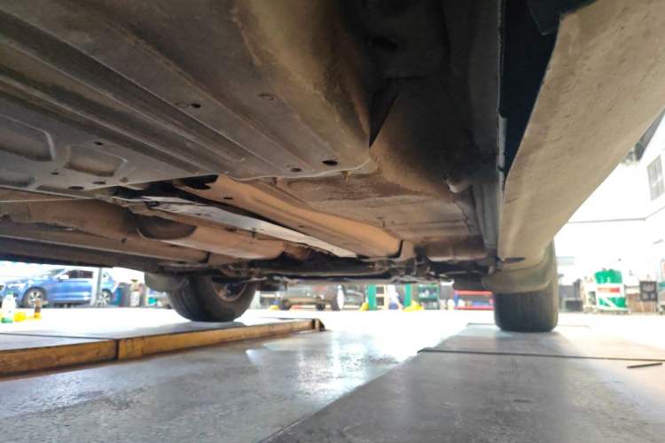 Used Volvo XC60 2011 2.0T Zhiya Edition Chassis Rear Right