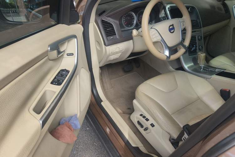 Used Volvo XC60 2011 T6 AWD Zhiya Edition Driver Seat