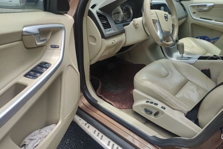 Used Volvo XC60 2011 2.0T Zhiya Edition Driver Seat